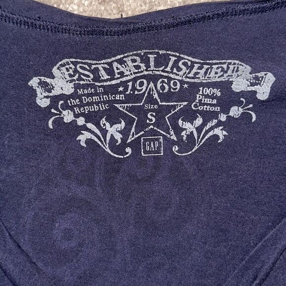 Gap Peace Tee Shirt! - Picture 6 of 7